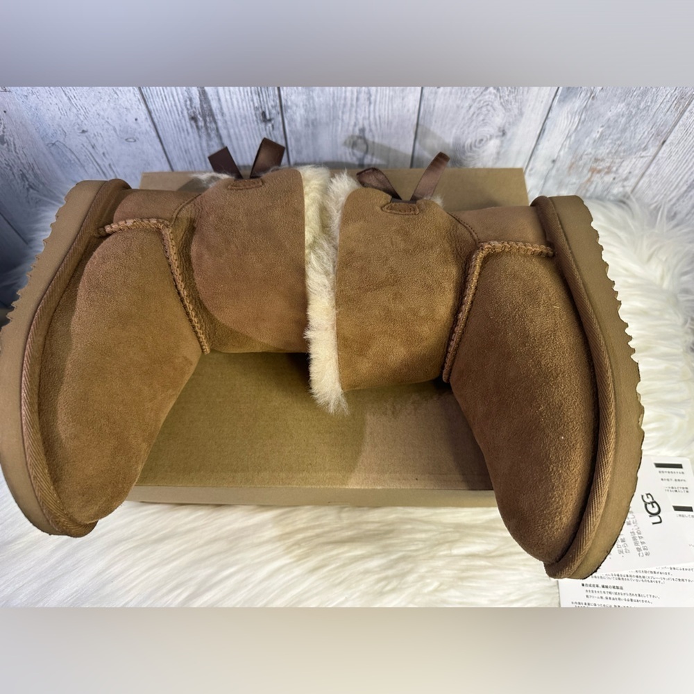 UGG kids mini bailey bow winter boots - Picture 5 of 14